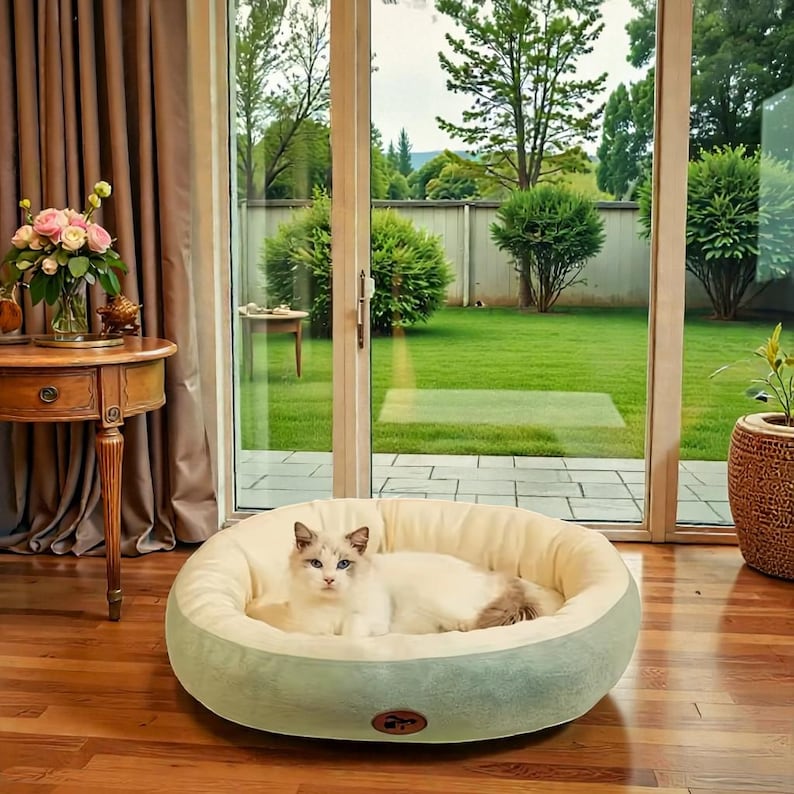 Calming Plush Donut Pet Bed